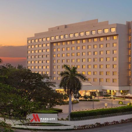 Surat Marriott Hotel Zewnętrze zdjęcie