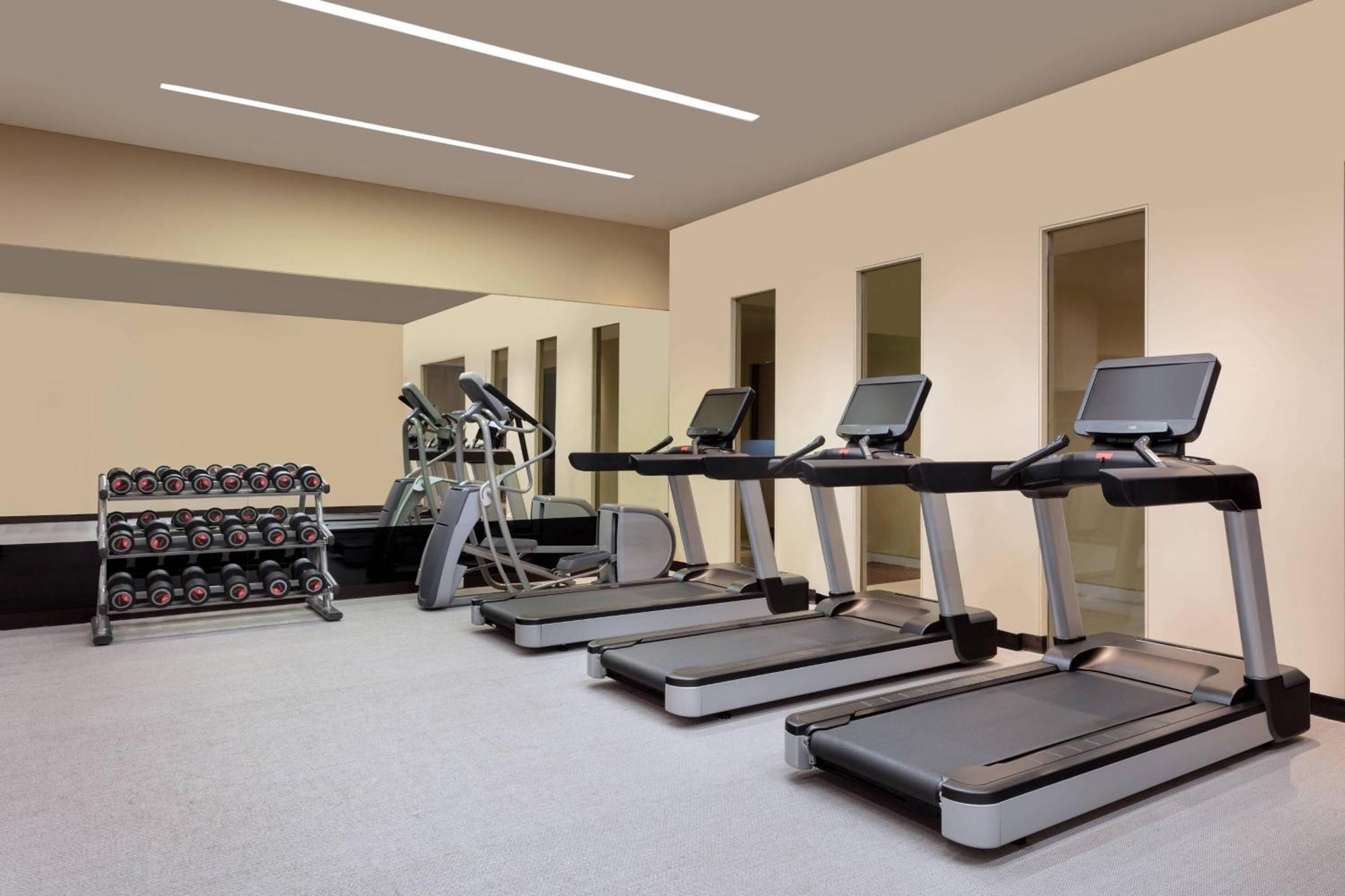 Surat Marriott Hotel Zewnętrze zdjęcie