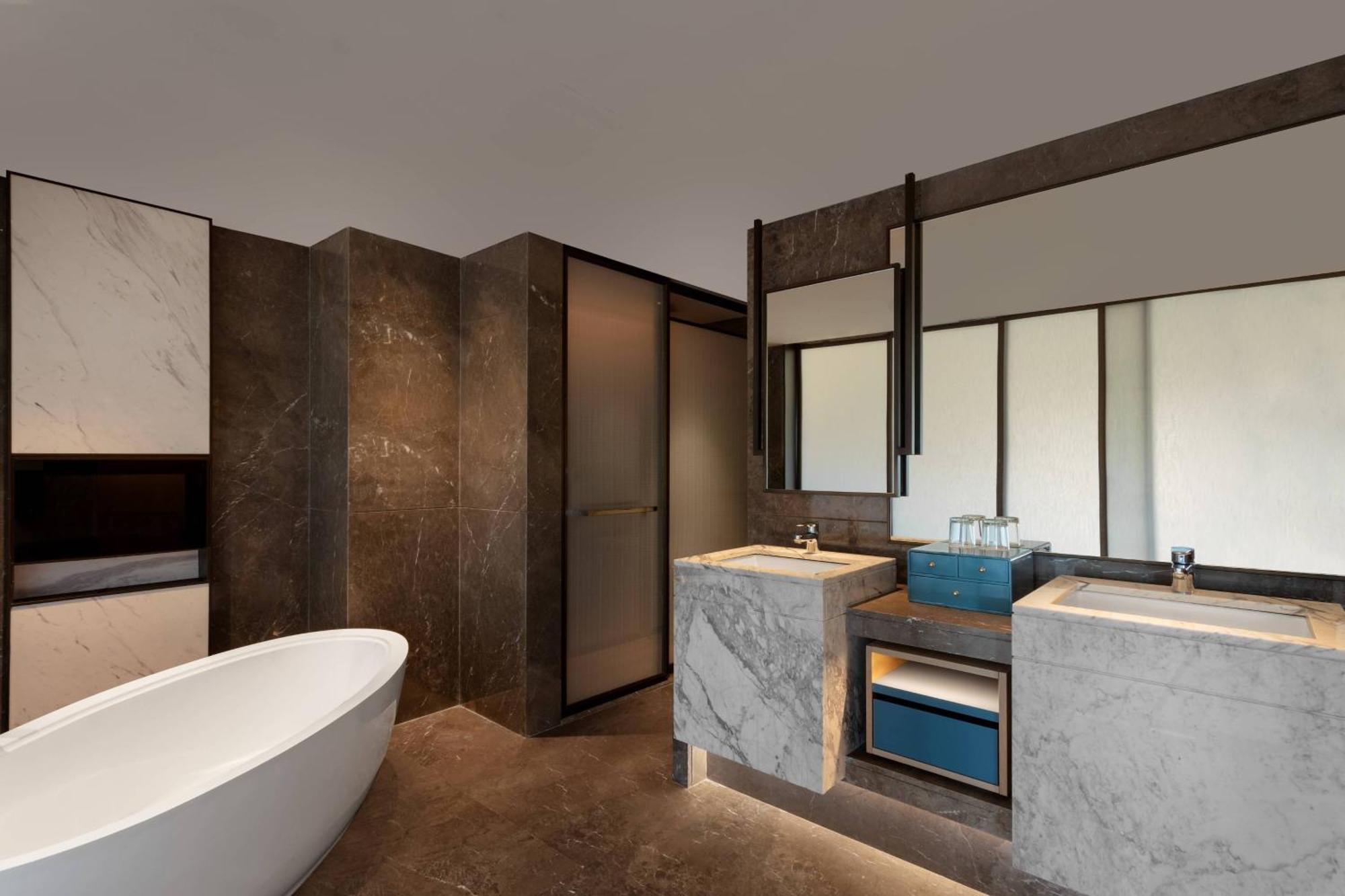 Surat Marriott Hotel Zewnętrze zdjęcie