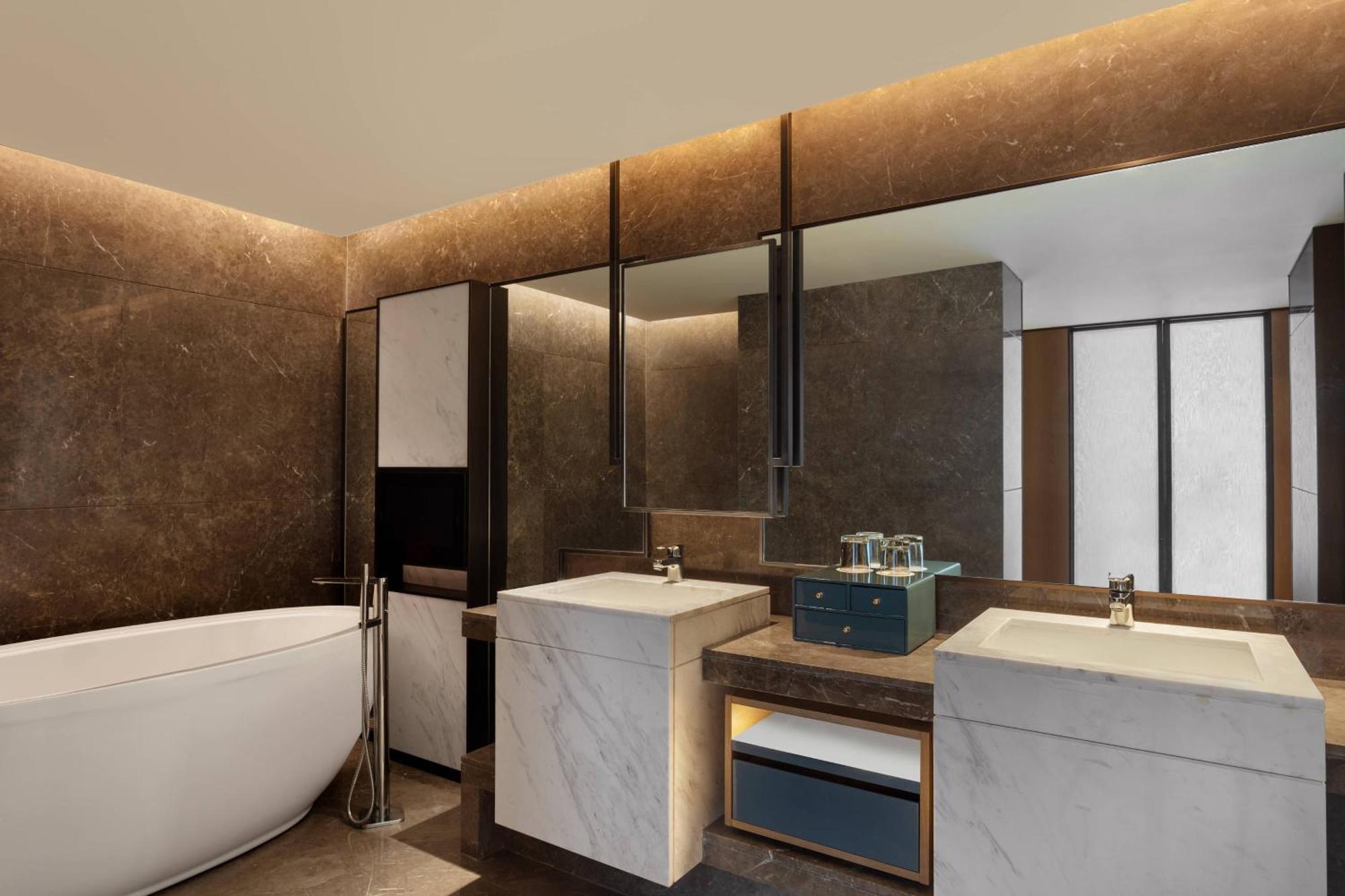 Surat Marriott Hotel Zewnętrze zdjęcie