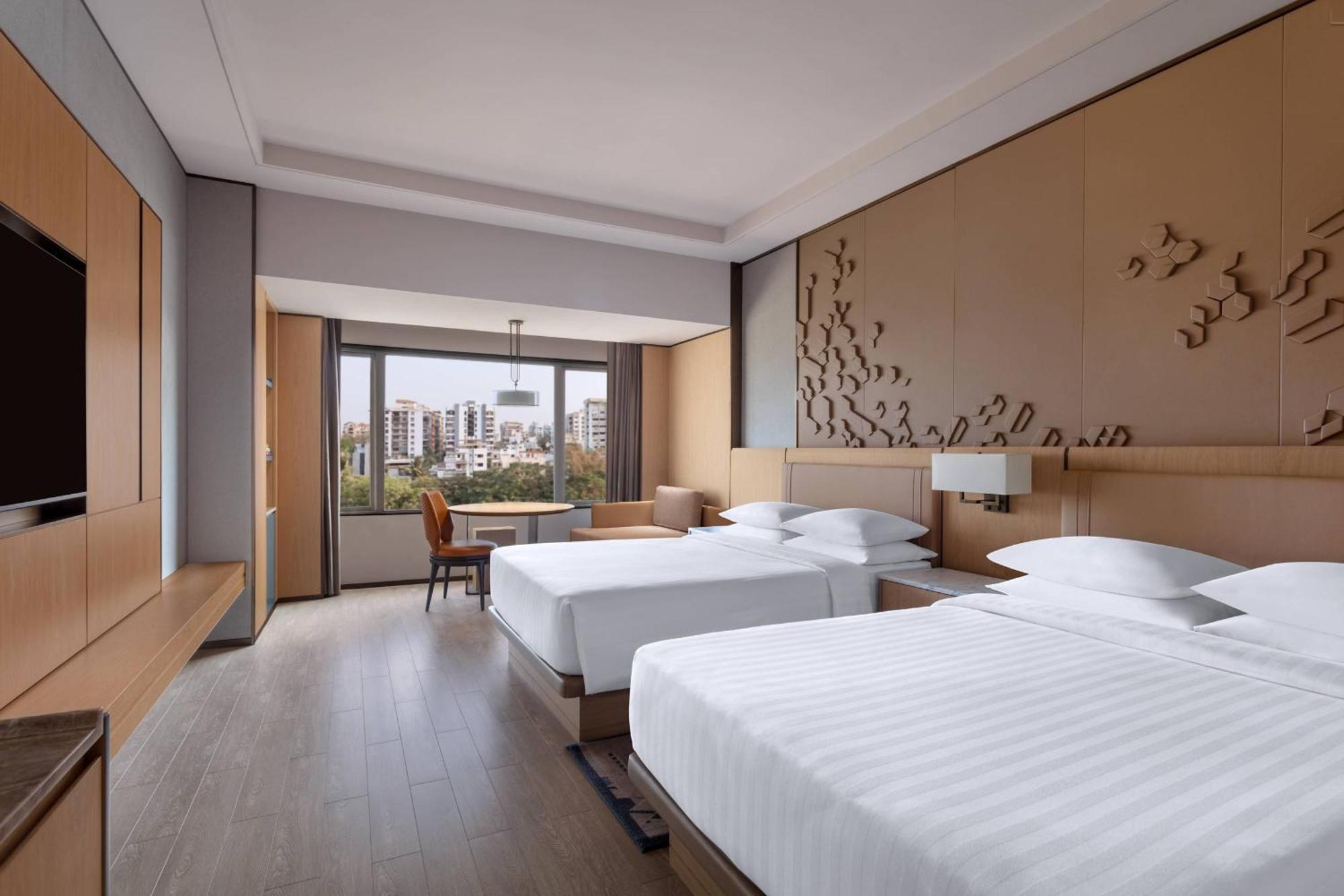 Surat Marriott Hotel Zewnętrze zdjęcie