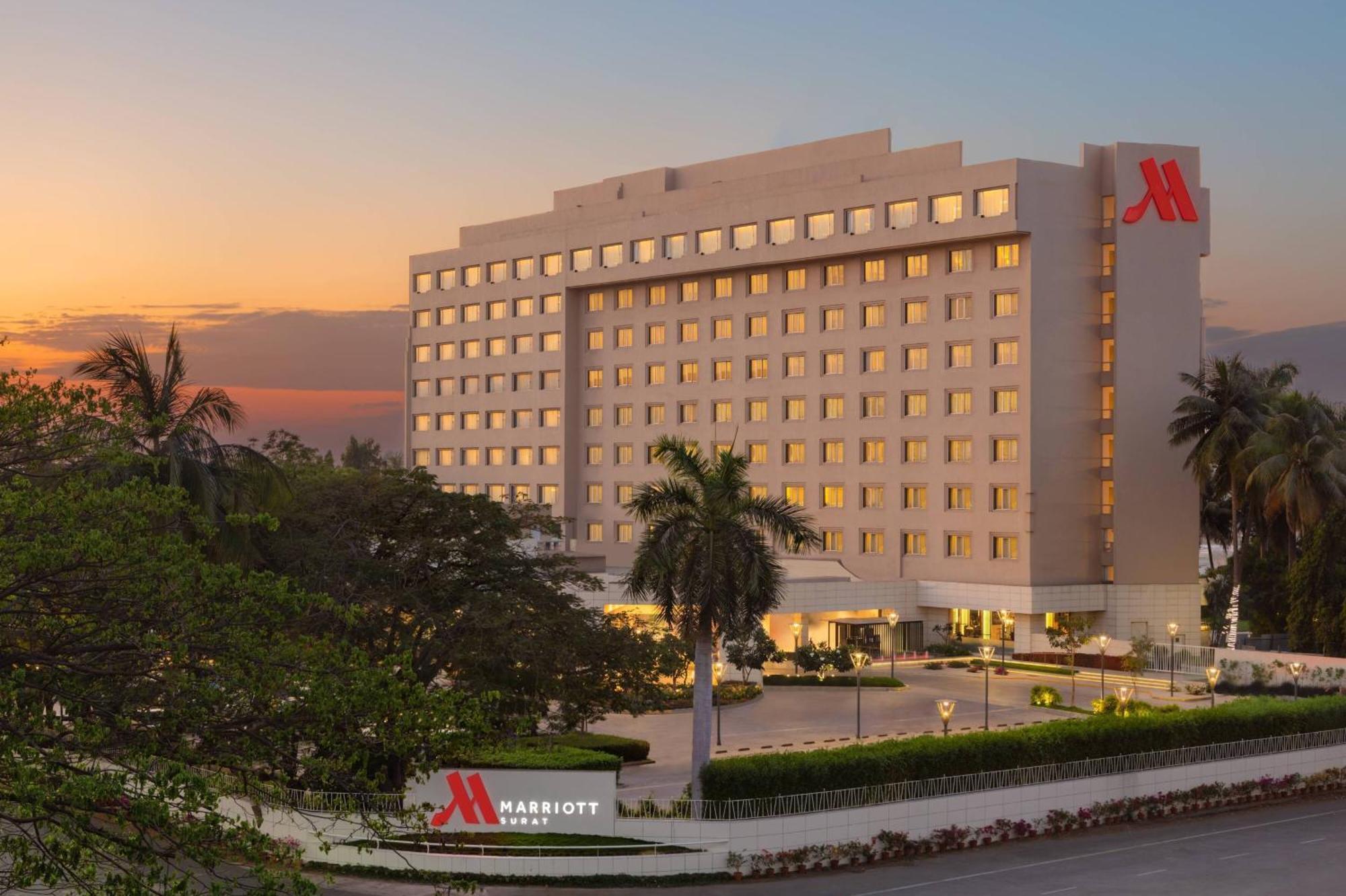 Surat Marriott Hotel Zewnętrze zdjęcie