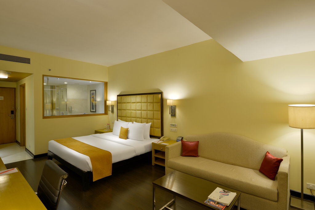 Surat Marriott Hotel Zewnętrze zdjęcie